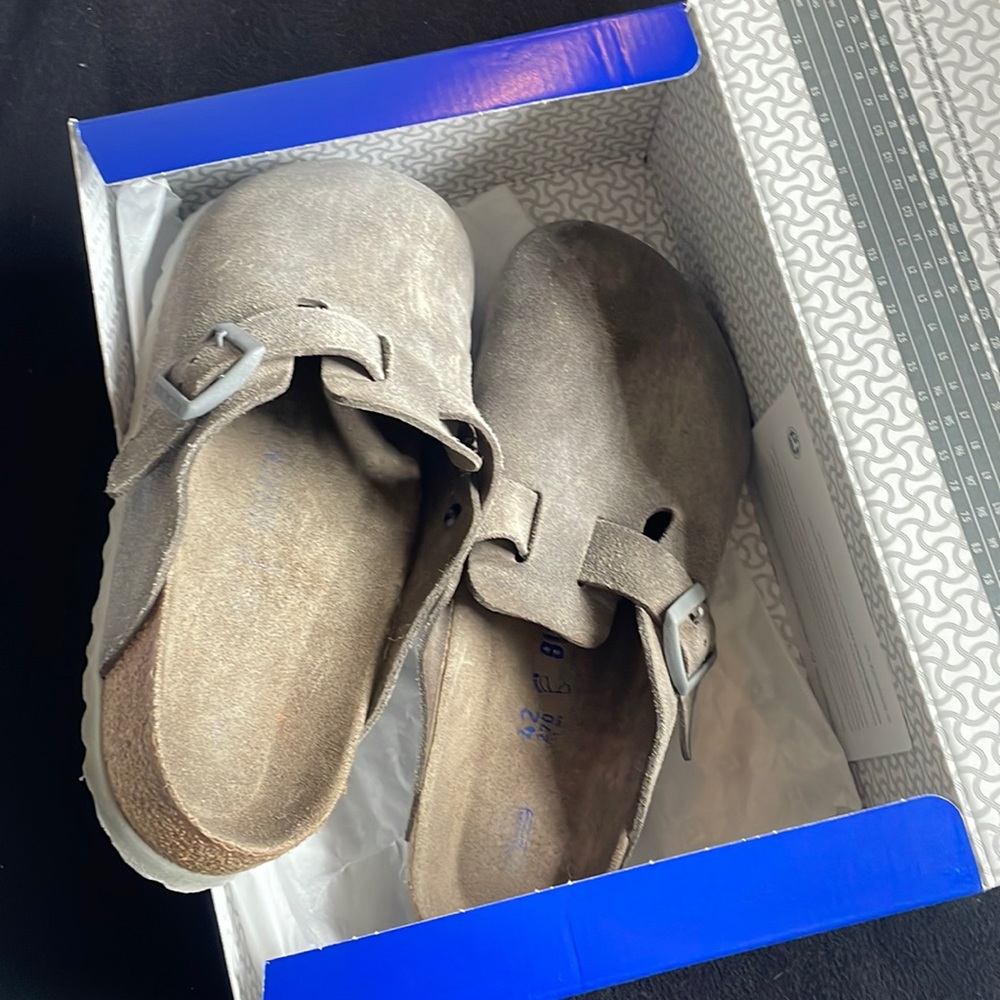 Birkenstock Boston Soft Footbed
Suede Leather